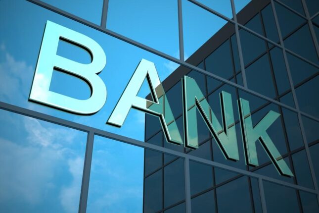 Bu bankların fevralda müştəriləri ilə məhkəmə çəkişməsi var – SİYAHI