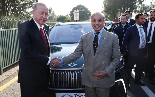 Ərdoğan Şahbaz Şərifə “Togg” hədiyyə etdi – Foto