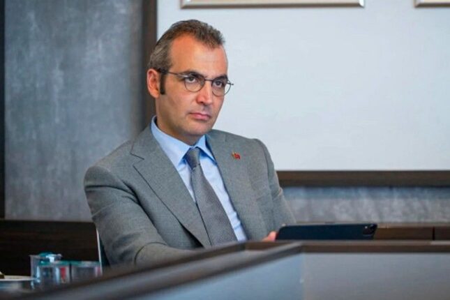 Daha üç vəzifəli şəxs həbs olundu