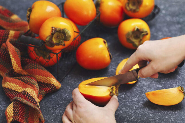 Bu meyvəni yeyənlər QOCALMIR