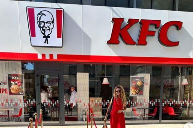 “KFC” müştəriyə iylənmiş yemək göndərdi – Foto