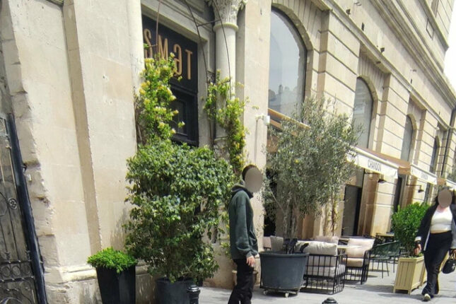 Restoranda siqaret çəkdi – Həbs edildi