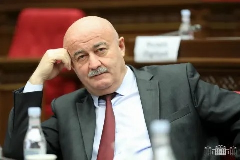 Ağazaryan: Paşinyan uzurpatordur