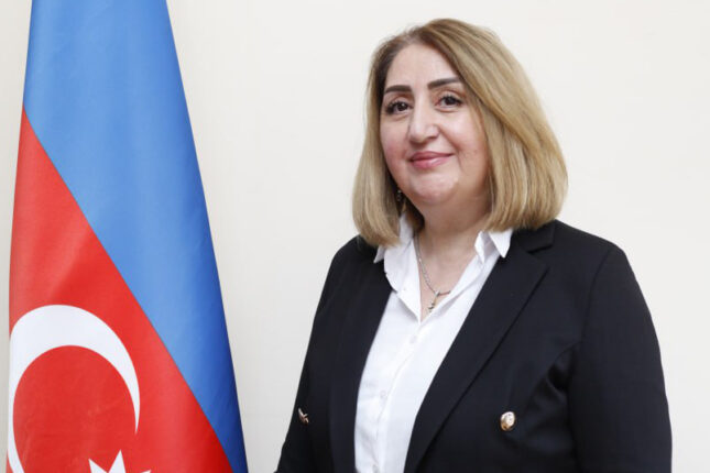 Müəllimlərə “hinduşkabaş” deyən direktorla bağlı tədbir görüləcək – Rəsmi
