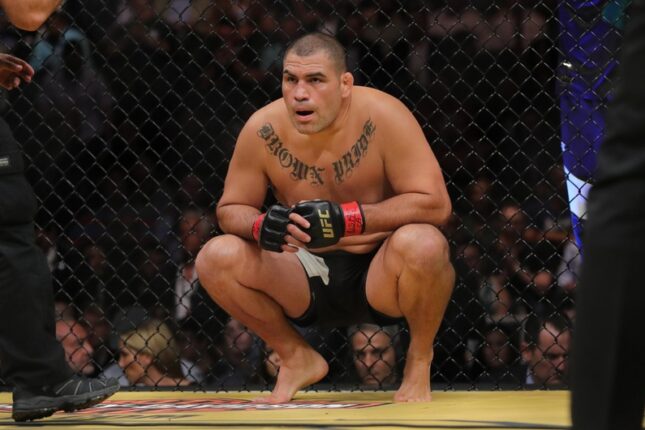 Amerikalı UFC çempionu 5 il müddətinə azadlıqdan məhrum edilib