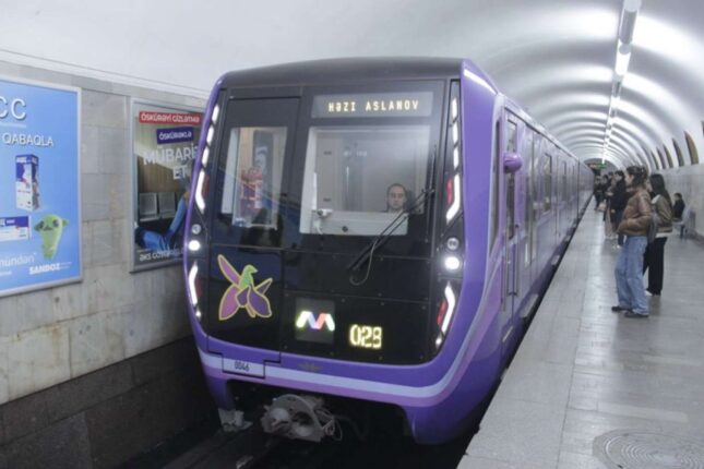 Sabahdan metronun hərəkət qrafiki dəyişir