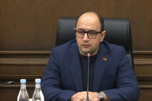 Erməni deputat: “Əliyev siyasətdə qrosmeysterdir”