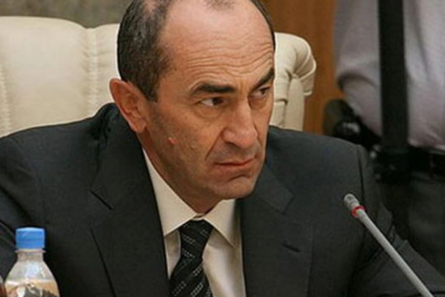 Koçaryan: “Mərmisi olmayan silahlar almışıq”