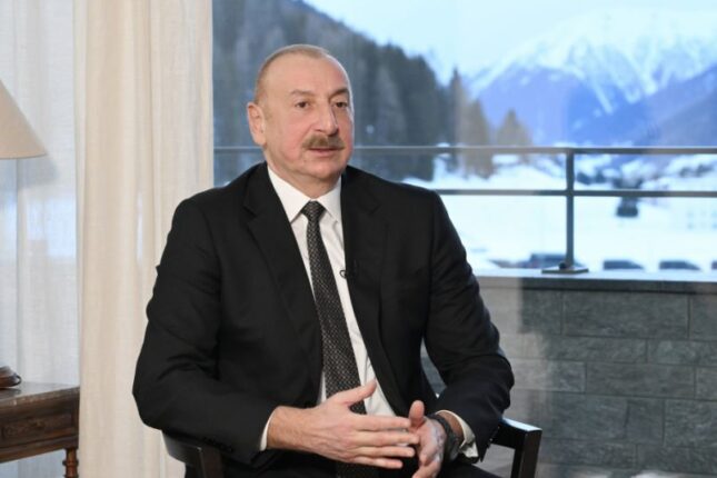 İlham Əliyev Azərbaycan Şahmat Federasiyasının vitse-prezidentini təbrik edib