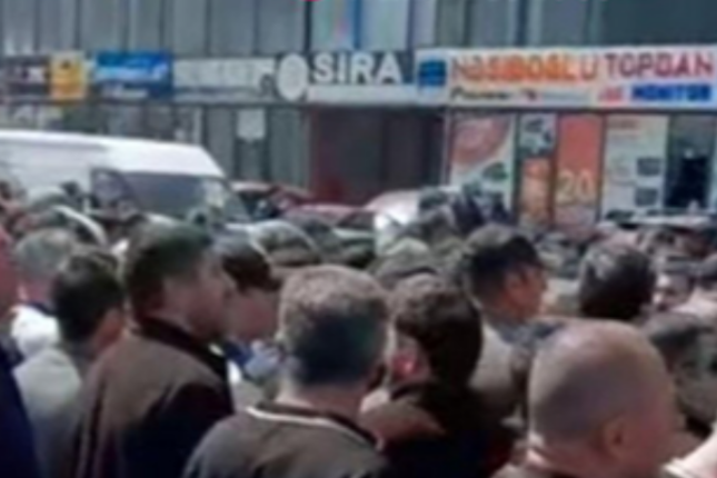 “Maşın bazarı”nda etiraz – Video