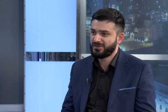 Separatçı Aramayisin Heydər Əliyev Fonduna qibtəsi