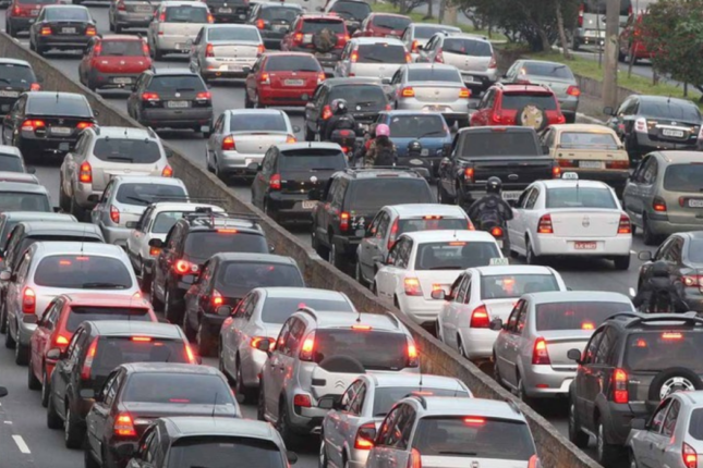 Bakı tıxaclarından çıxış yolu… Partiya sədrindən TƏKLİF