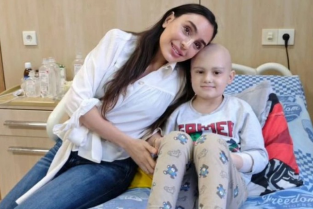 Leyla Əliyeva Uşaq Onkologiya Klinikasında olub – FOTOLAR