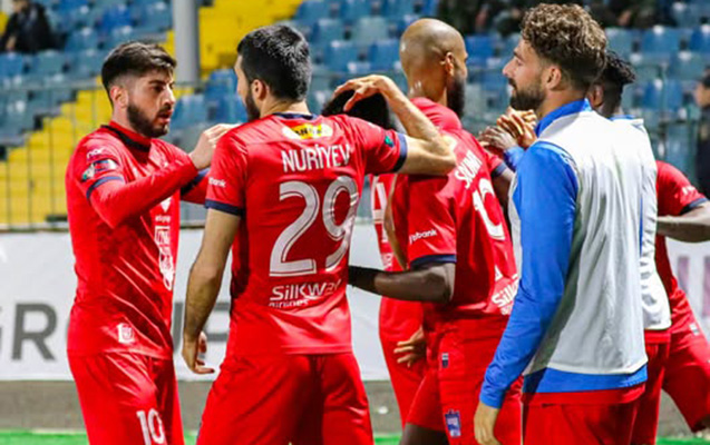 “Zirə” “Kəpəz”i məğlub etdi