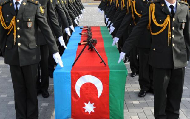 Kursantlar onlarla eyni rütbəni daşıyacaq