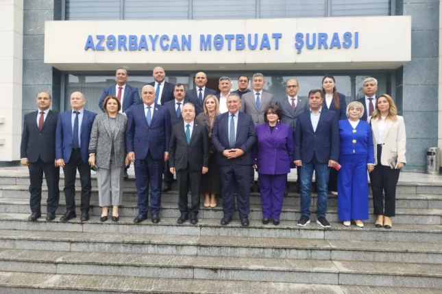 Türkiyə səfiri Mətbuat Şurasında məsləhətləşmələr apardı – FOTO