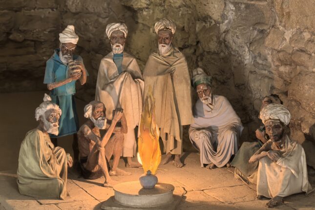 Hindlilərin axın etdiyi “Atəşgah məbədi”ndə möcüzə yaşadıq – REPORTAJ