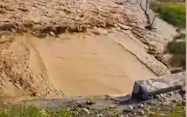 Ödənişli yolu da su basıb- Video