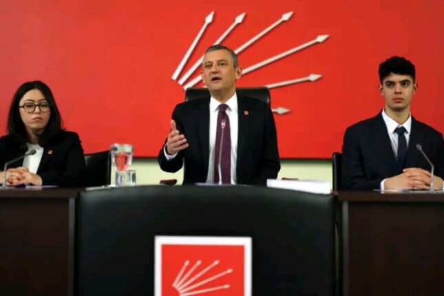 CHP-nin yeni rəhbərliyi: iki yeni üzv, bir tələbə – SİYAHI