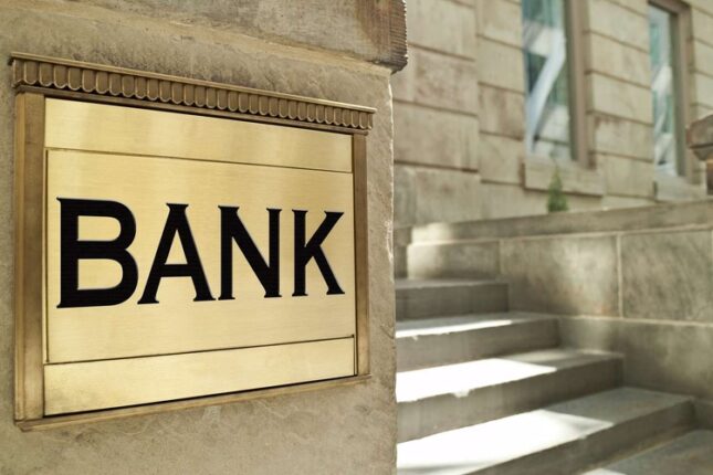 Azərbaycanın tanınmış bankına etibar azalıb, əhali pulunu geri çəkir – ŞOK ARAŞDIRMA