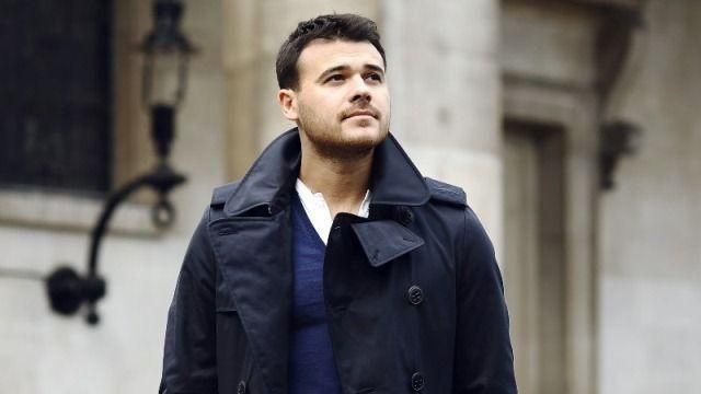 Emin Ağalarova maşın hədiyyə edildi – VİDEO