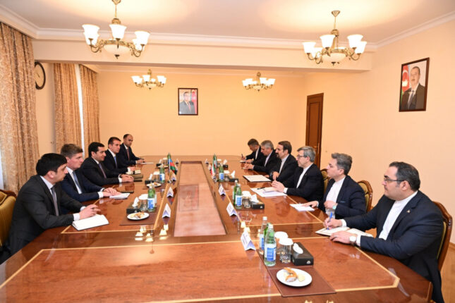 Hikmət Hacıyev İran Prezidentinin müşaviri ilə regional məsələləri müzakirə edib