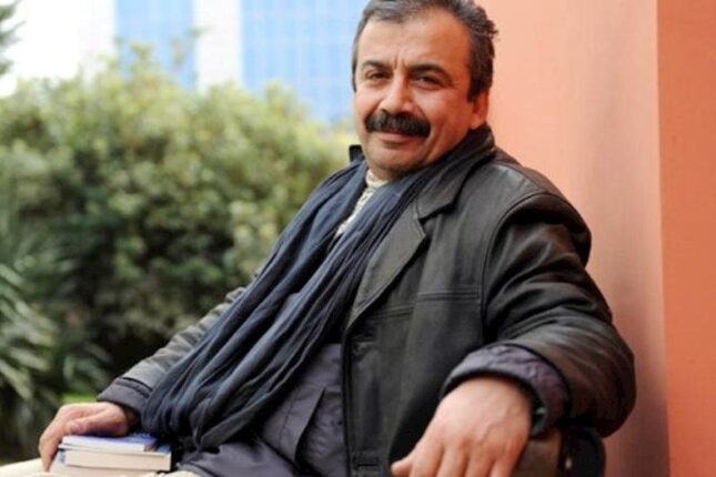 Sırrı Süreyya Öndər vəfat etdi
