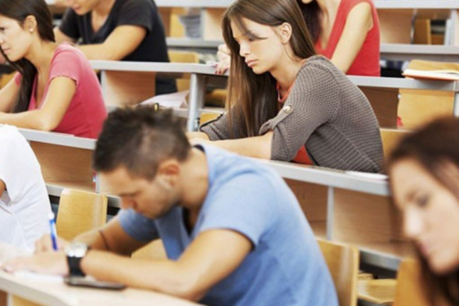 “İngilis bölməsi” adı ilə tələbələr necə aldadılır? – Ekspert açıqladı