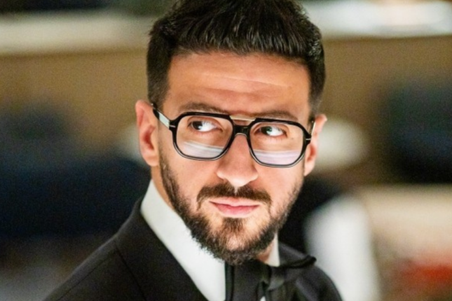 Abbas Bağırov “Azercell”dən şikayətçidir – Foto