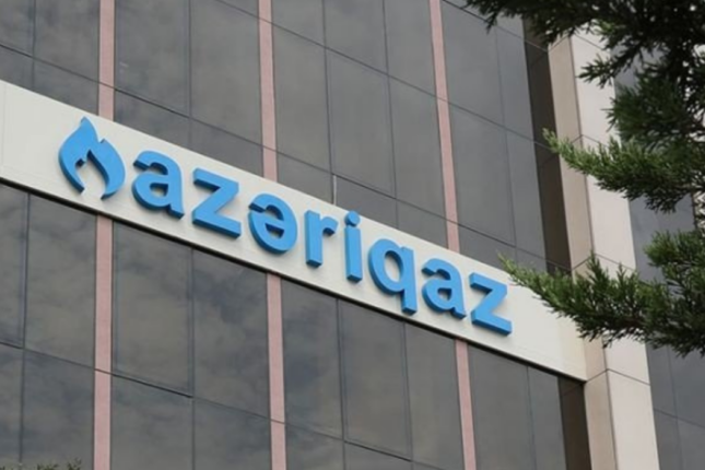 Jurnalistdən “Azəriqaz”a: “Başınıza daş düşsün”