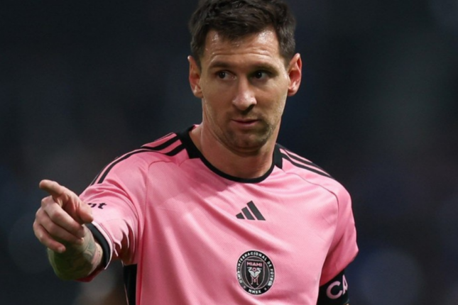 Messi cərimə zərbələrindən vurduğu qolların sayına görə Ronaldinyonu ötüb