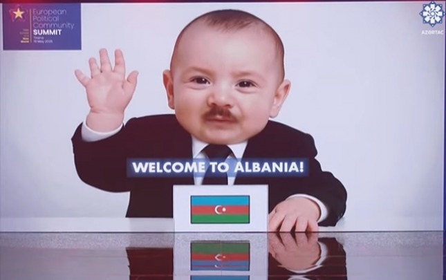 Prezidentləri güldürən sürpriz… – Video