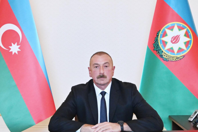 Filippin Prezidenti dövlət başçısını təbrik etdi