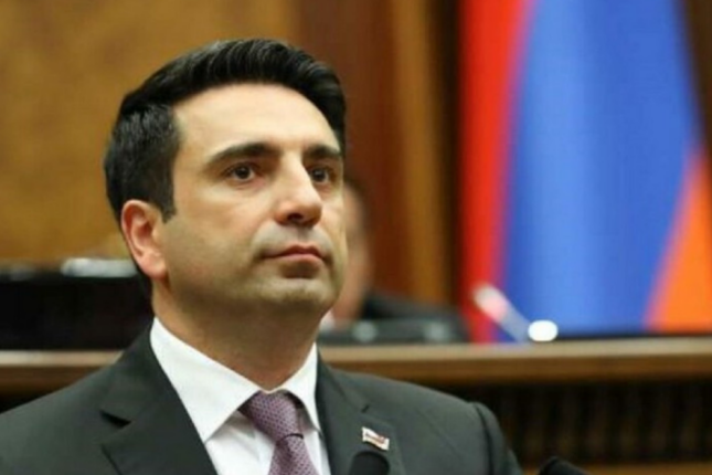 Simonyan: “Koçaryanın əli qana batıb, həbs olunmalıdır”