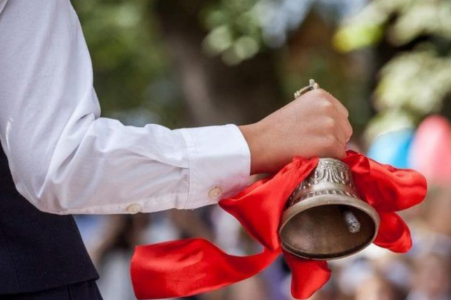 Orta məktəblərdə “Son zəng” bu tarixdə ÇALINACAQ