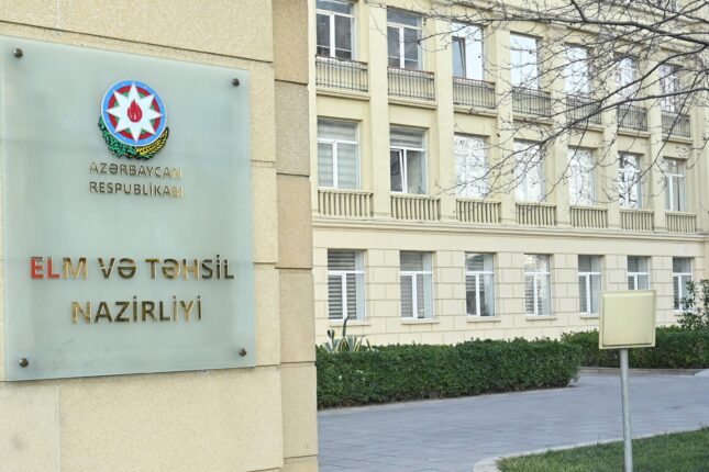 Nazirliyin liseylərlə bağlı qərarına görə valideynlər ETİRAZA QALXDI – Foto