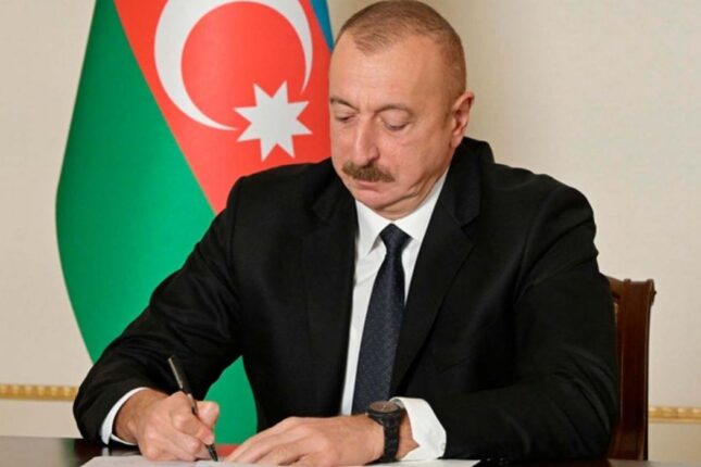 Prezident bu şəxsləri təltif etdi (SƏRƏNCAM)