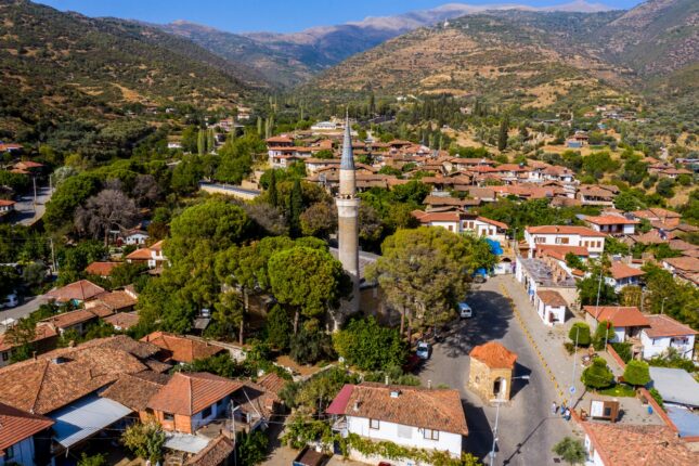 Türkiyənin “Ən Yaxşı Turizm Kəndi” Birgi, “Sentrum Tətbiq Mərkəzi” ilə Yaşıl Gələcəyə doğru addımlayır- FOTO