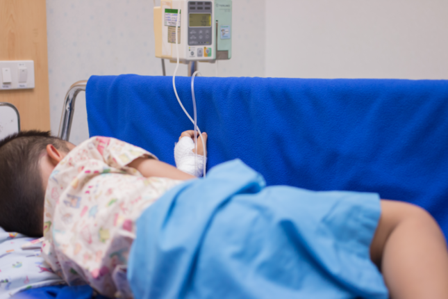 Lənkəranda “Kaspi Kids” uşaq bağçasında azyaşlıya zorakılıq edən tərbiyəçi işdən çıxarılıb