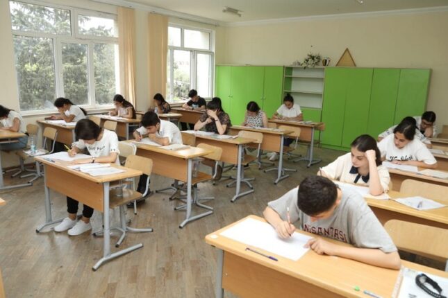Bu gün 54 247 abituriyent üçün imtahan keçiriləcək