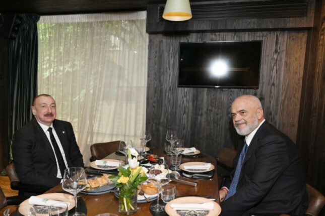 İlham Əliyevlə Albaniya Baş nazirinin işçi nahar əsnasında görüşü olub