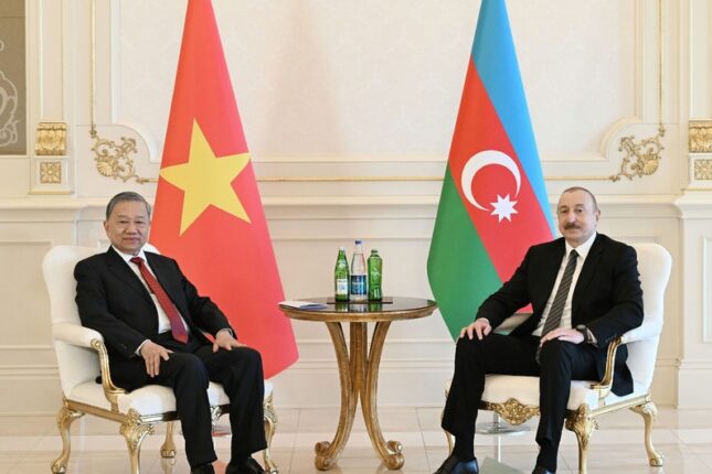 İlham Əliyevlə To Lamın məhdud tərkibdə görüşü başladı