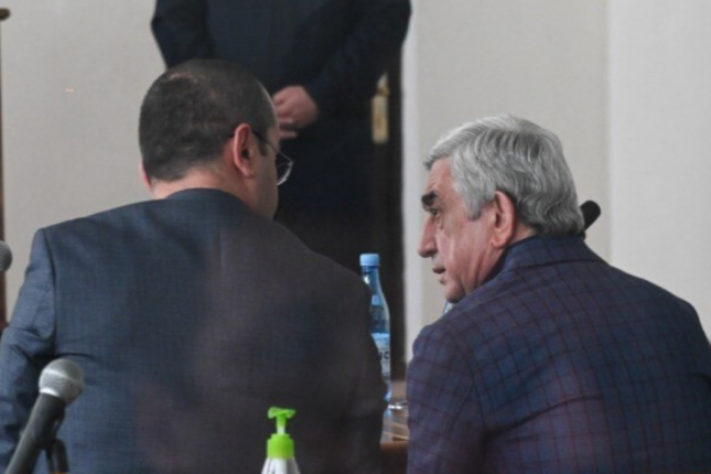 Serj Sarqsyan və kürəkəni 3 milyon dollar rüşvət almaqda ittiham olunur