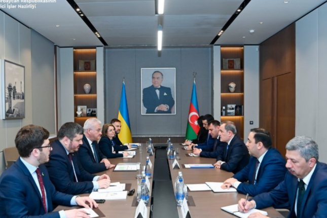 Azərbaycan və Ukraynanın xarici işlər nazirlərinin geniş tərkibdə görüşü başlayıb
