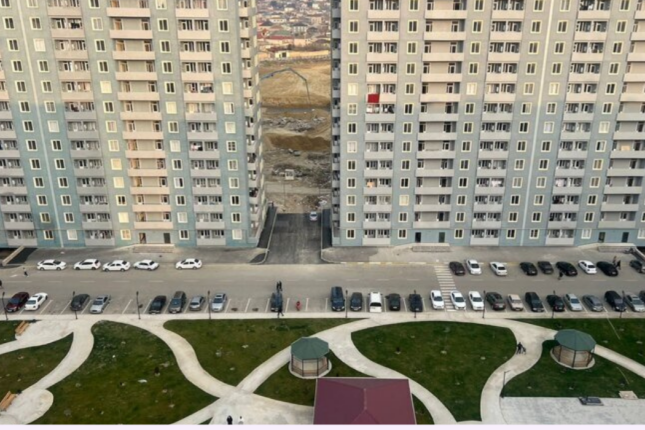 “Saray MTK”nın tikdiyi mənzilin divarı uçdu – Video