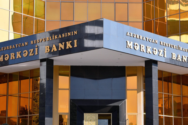 Mərkəzi Bank bu iki banka icrası məcburi sərəncam verib