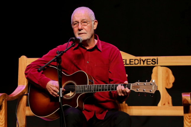 İlhan Şeşen vəfat edib