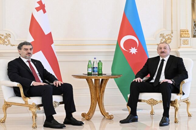 Əliyev Kavelaşvilini təbrik etdi