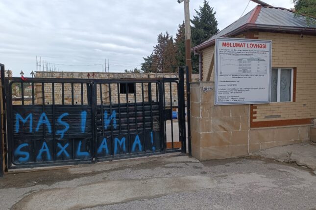 Suraxanıda yüzlərlə şagird məktəbsiz qalıb – Problem, Foto