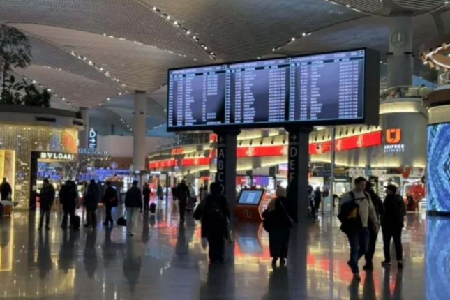 Azərbaycana gələn pakistanlı iş adamı hava limanında həbs edildi